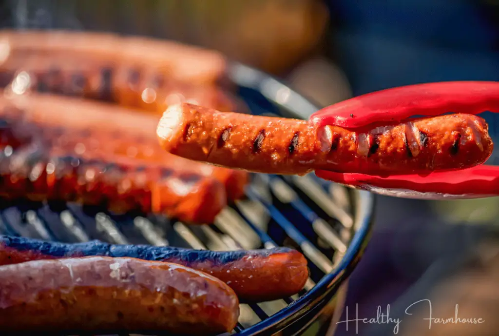 Grilling hotdogs