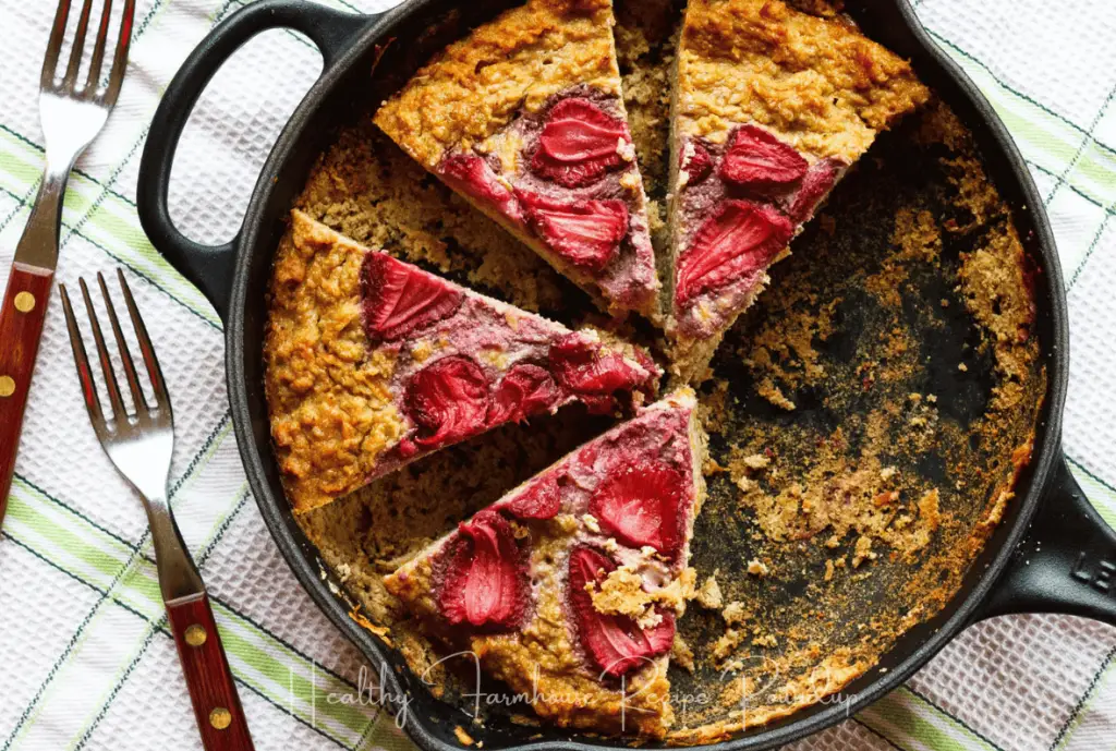 apple pie with strawberry slices on top