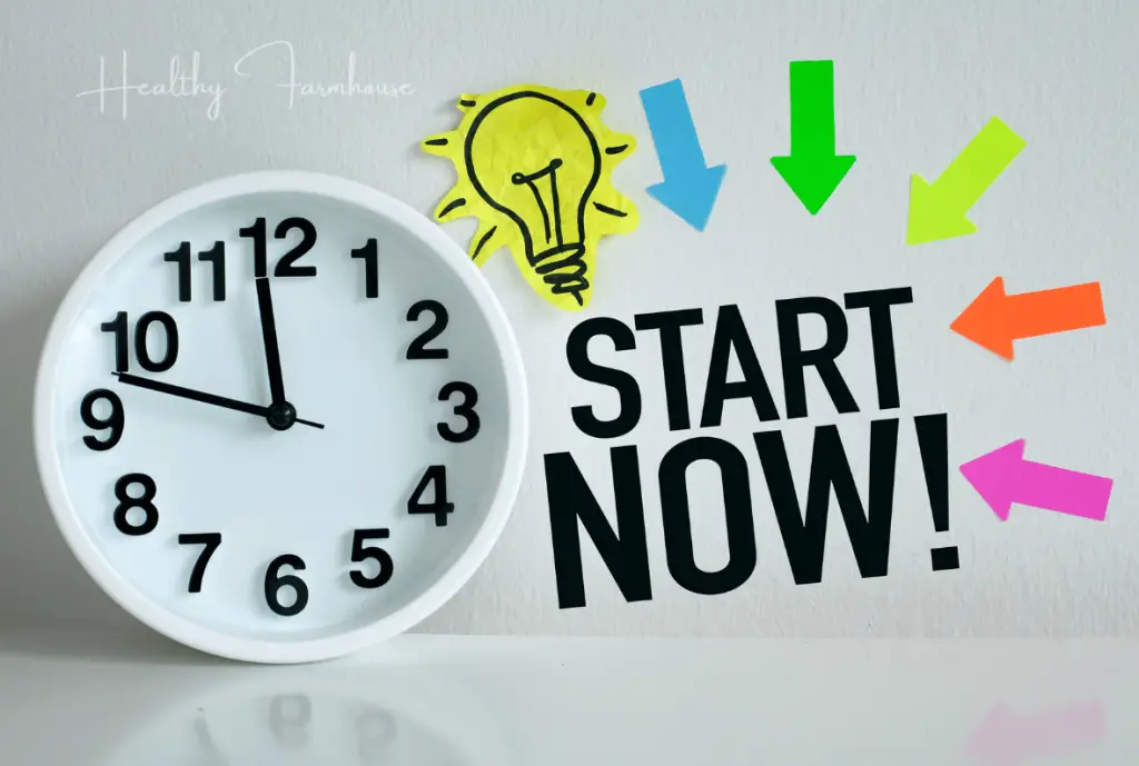 30-day workout challenges - White background with black Text that reads: START NOW! 